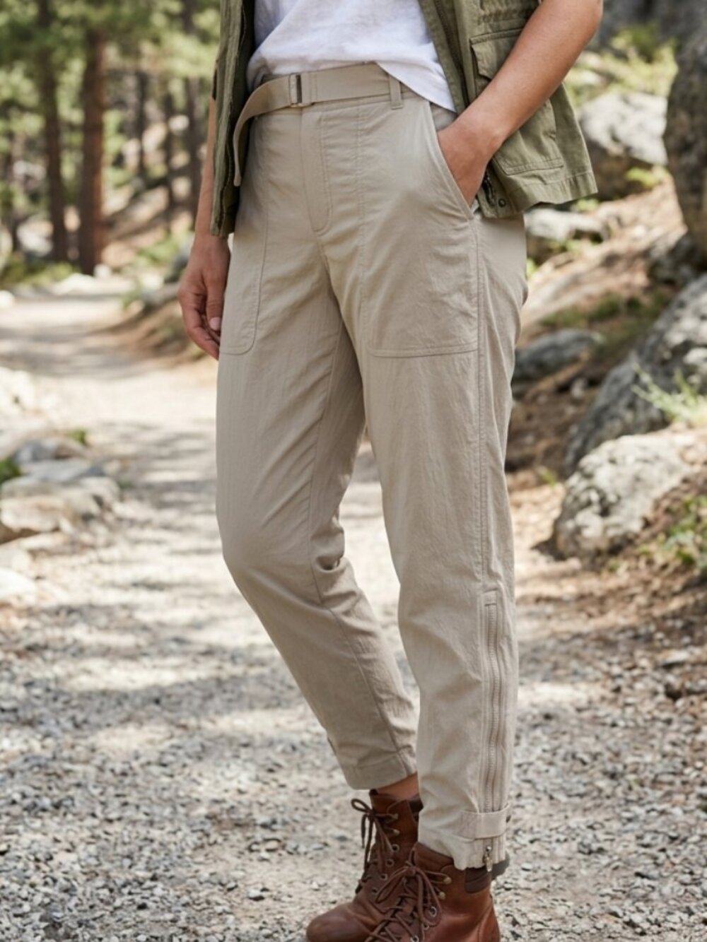 Athleta Trekkie Belted Pant